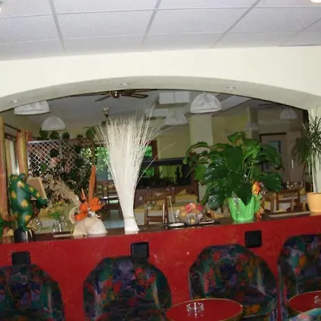 Hotel The Originals City, Est